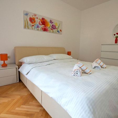 Apartments Bene Banjol Buitenkant foto