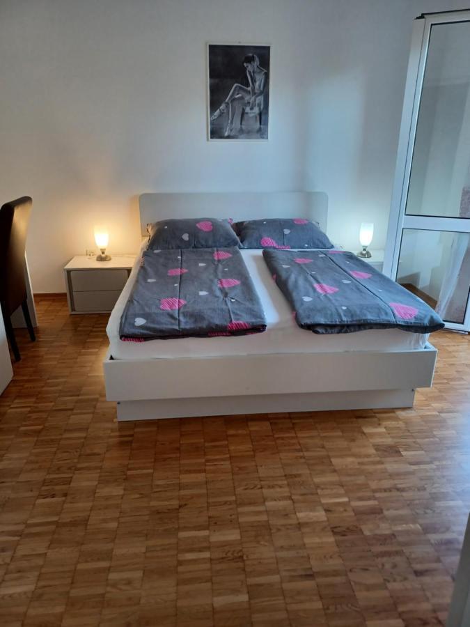 Apartments Bene Banjol Buitenkant foto