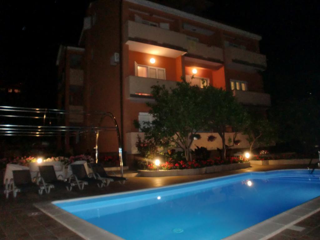 Apartments Bene Banjol Buitenkant foto